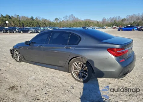 2016 BMW 750 Xi z USA, uszkodzony, nr VIN WBA7F2C53GG418292